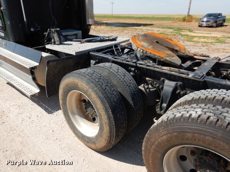 image for item DC5008 1996 Freightliner FLD semi truck