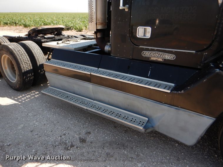 image for item DC5008 1996 Freightliner FLD semi truck