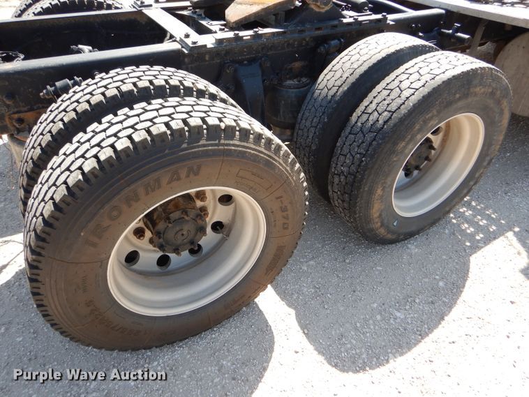 image for item DC5008 1996 Freightliner FLD semi truck