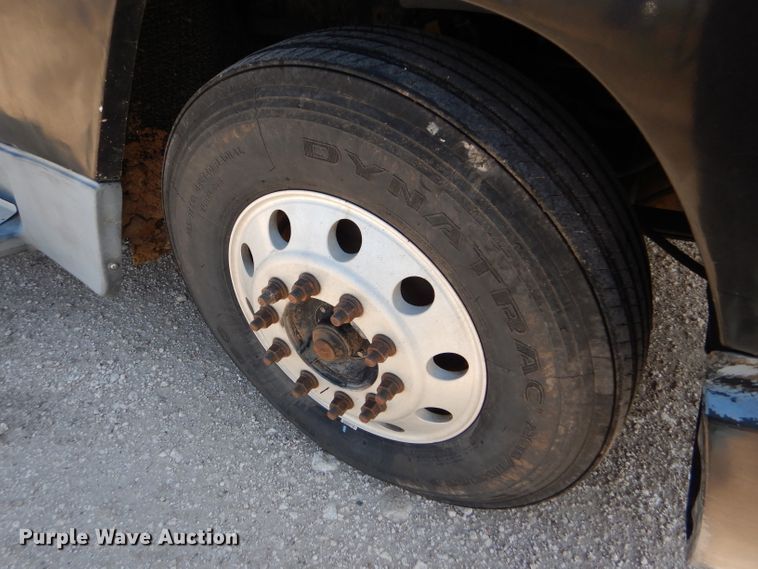 image for item DC5008 1996 Freightliner FLD semi truck