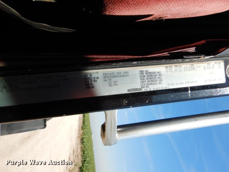 image for item DC5008 1996 Freightliner FLD semi truck