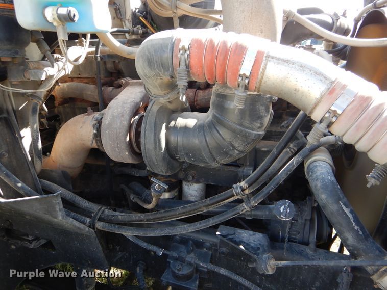 image for item DC5010 1998 International 9100 semi truck