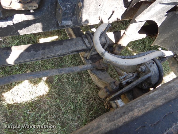 image for item DC5010 1998 International 9100 semi truck