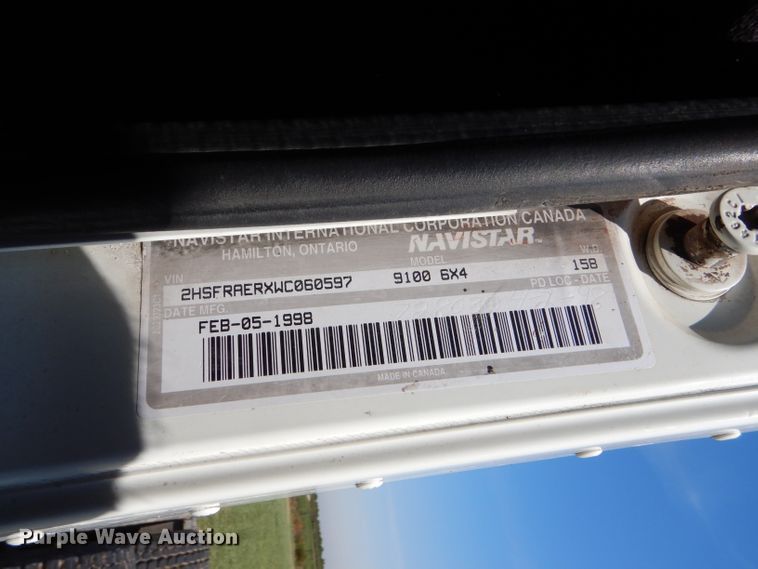 image for item DC5010 1998 International 9100 semi truck