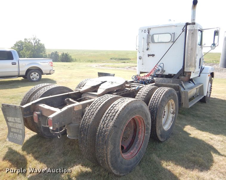 image for item DC5011 1991 Freightliner FLD semi truck