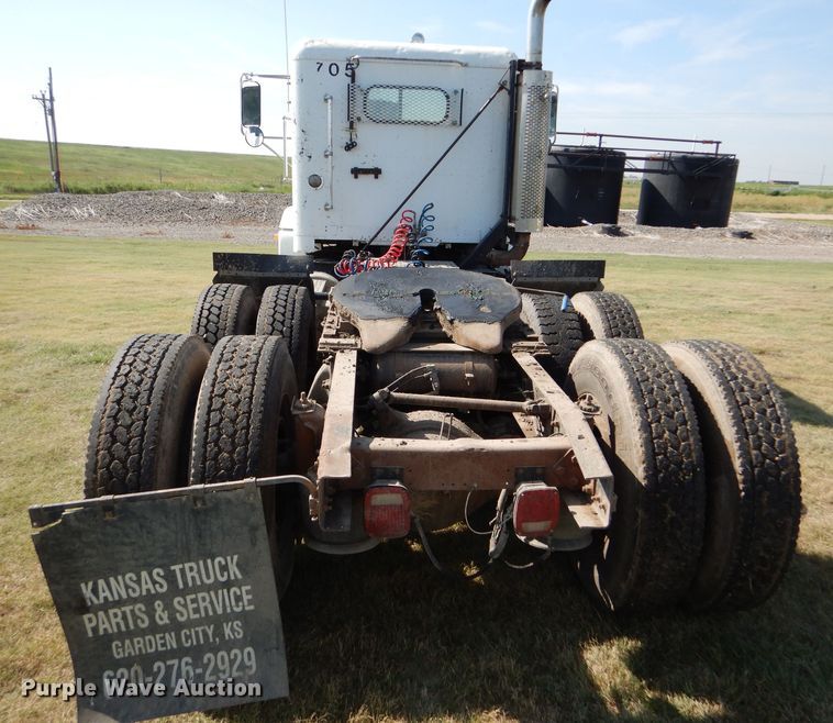 image for item DC5011 1991 Freightliner FLD semi truck