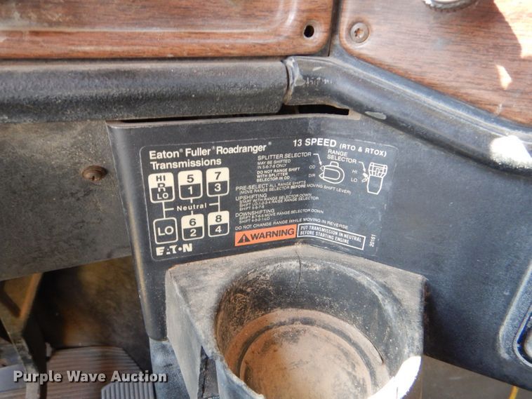 image for item DC5011 1991 Freightliner FLD semi truck