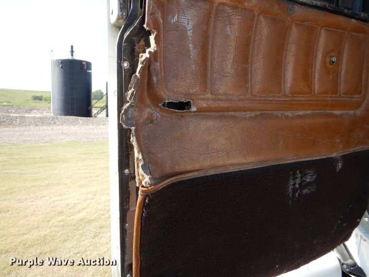 image for item DC5011 1991 Freightliner FLD semi truck