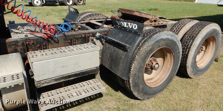 image for item DC5011 1991 Freightliner FLD semi truck