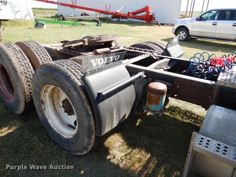 image for item DC5011 1991 Freightliner FLD semi truck