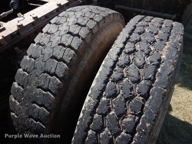 image for item DC5011 1991 Freightliner FLD semi truck