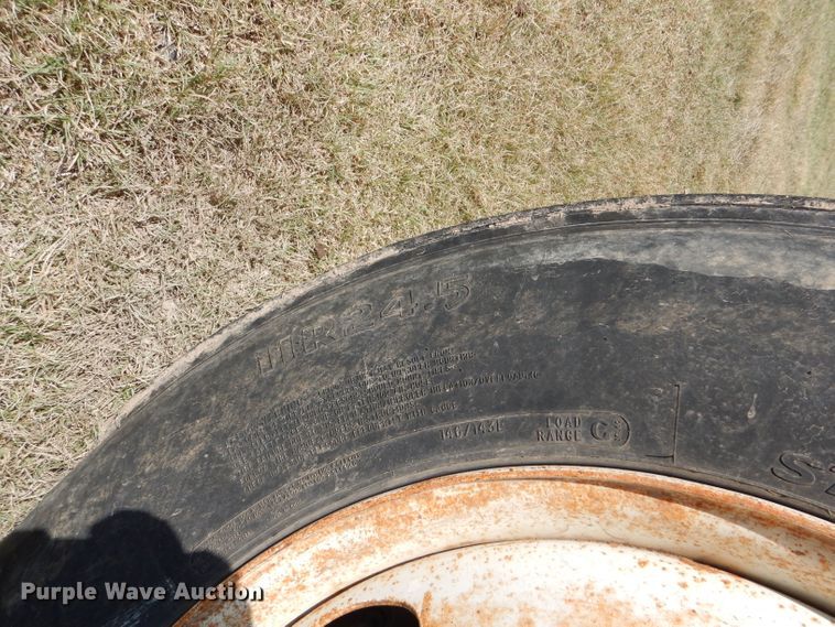 image for item DC5011 1991 Freightliner FLD semi truck