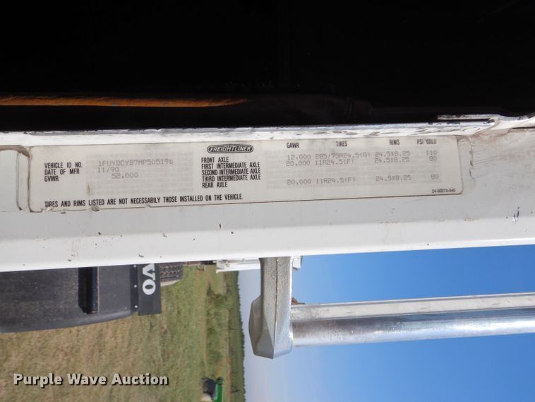 image for item DC5011 1991 Freightliner FLD semi truck