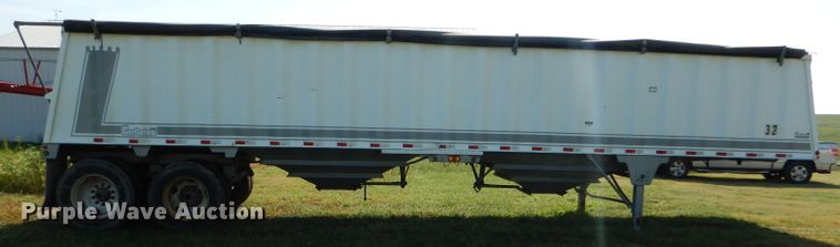 image for item DC5012 2005 Castleton double hopper bottom grain trailer