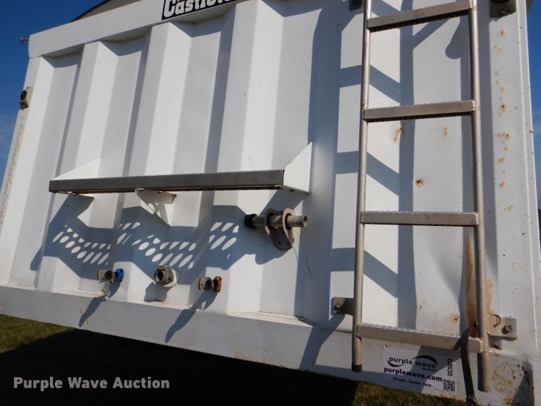 image for item DC5012 2005 Castleton double hopper bottom grain trailer