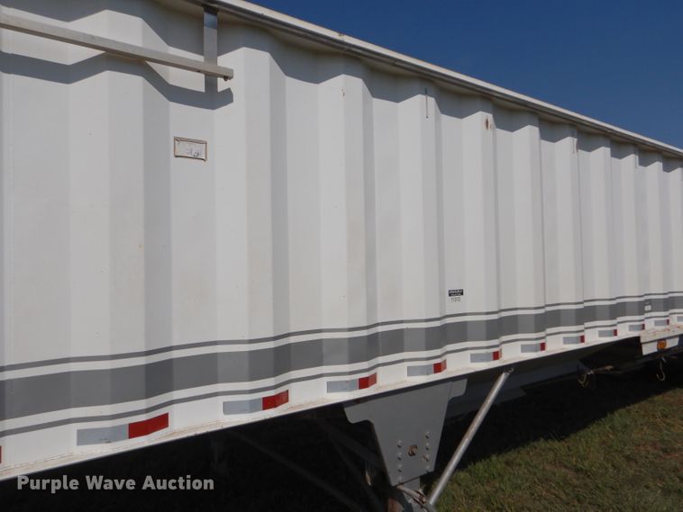 image for item DC5012 2005 Castleton double hopper bottom grain trailer