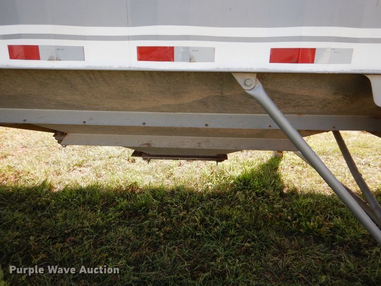 image for item DC5012 2005 Castleton double hopper bottom grain trailer