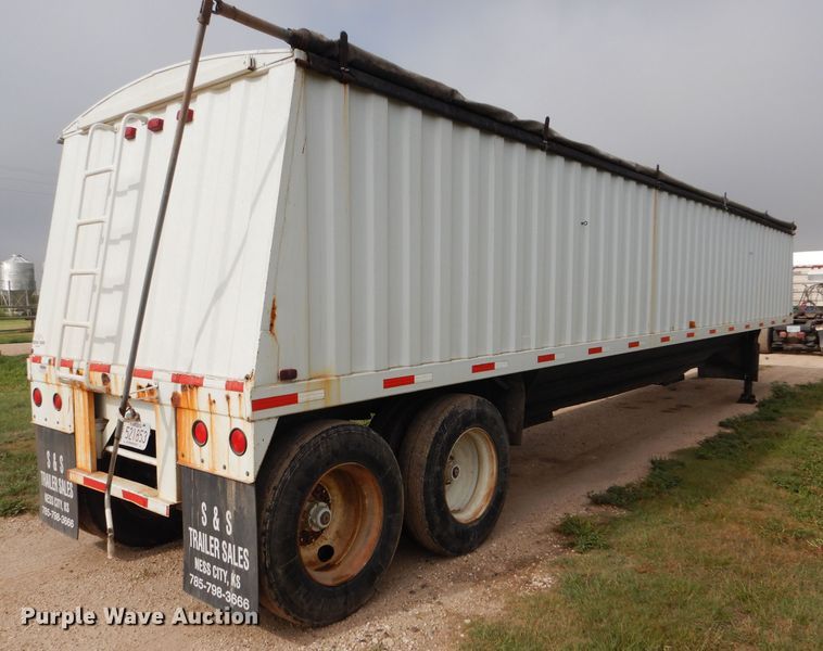image for item DC5013 1997 Jet double hopper bottom grain trailer