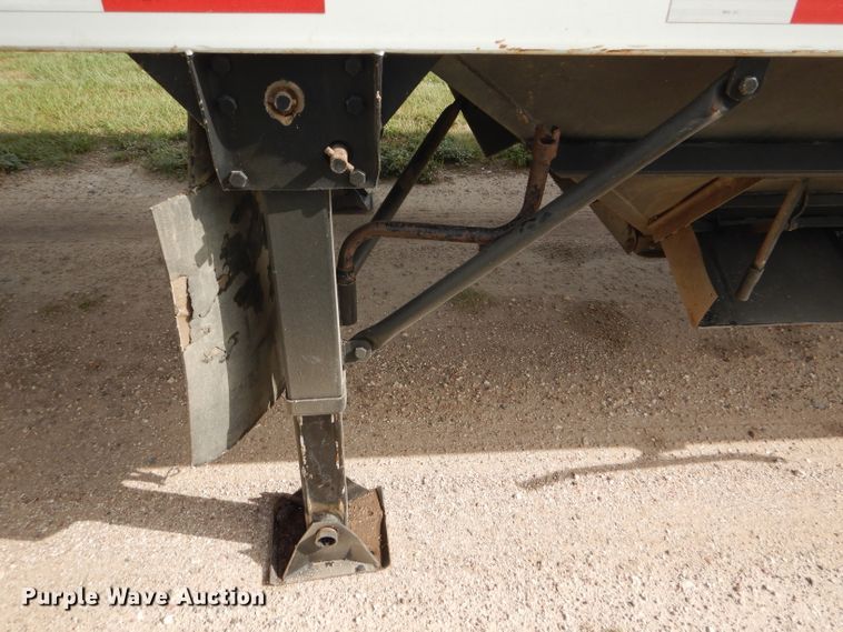 image for item DC5013 1997 Jet double hopper bottom grain trailer