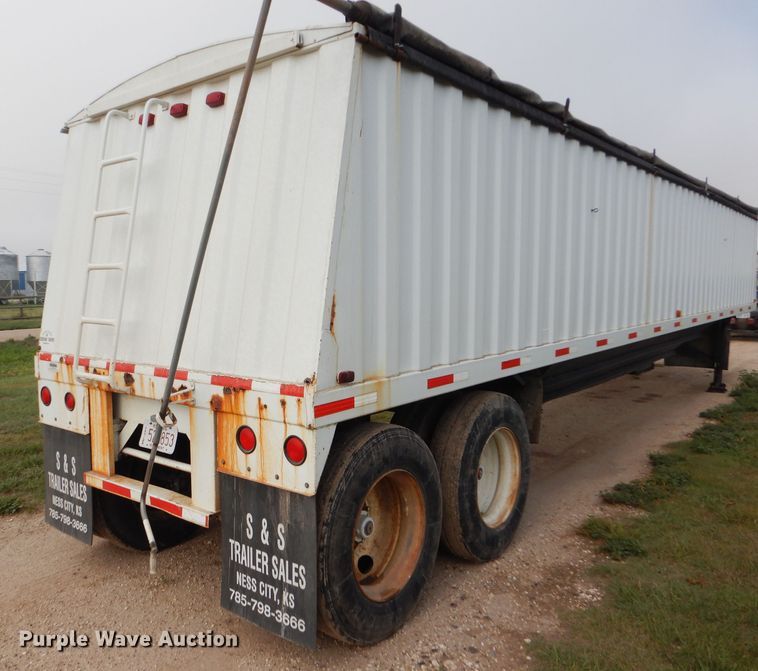 image for item DC5013 1997 Jet double hopper bottom grain trailer