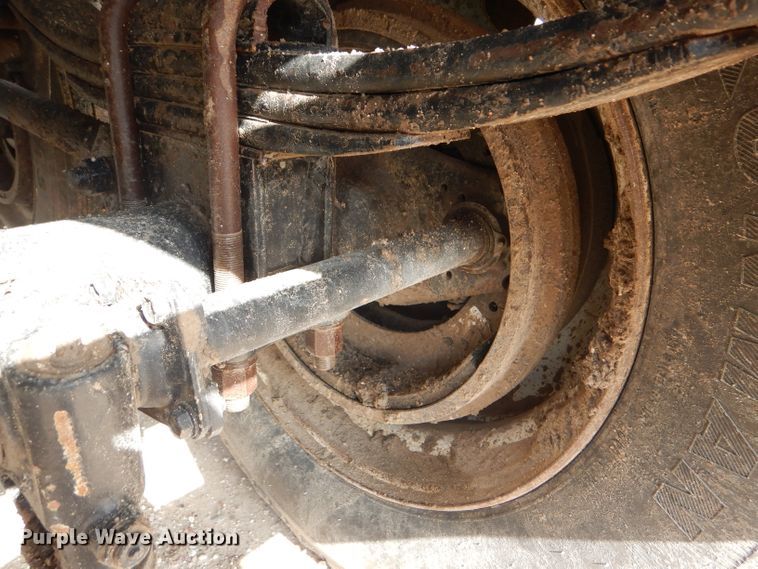 image for item DC5013 1997 Jet double hopper bottom grain trailer