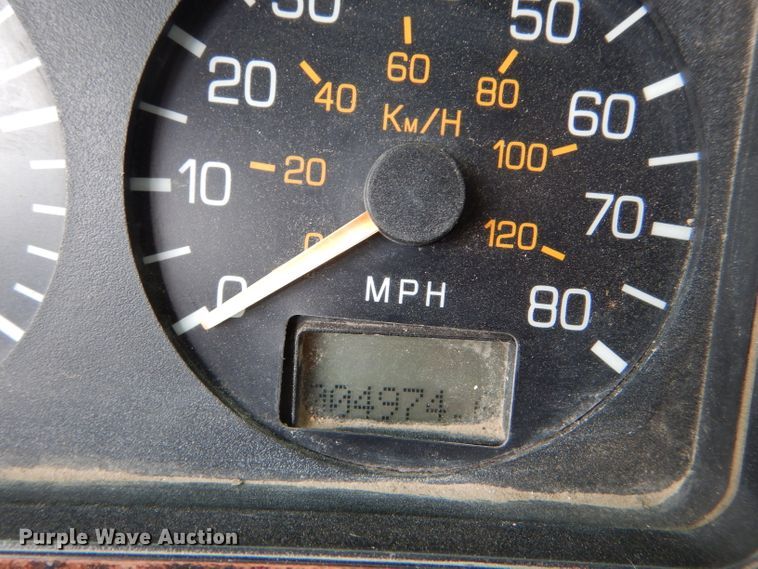 image for item DC5014 1997 Volvo WIA semi truck