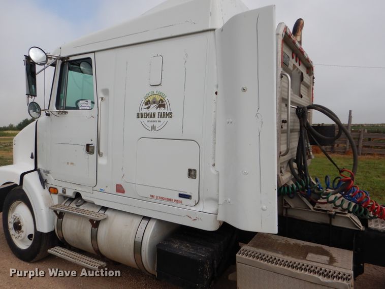 image for item DC5014 1997 Volvo WIA semi truck