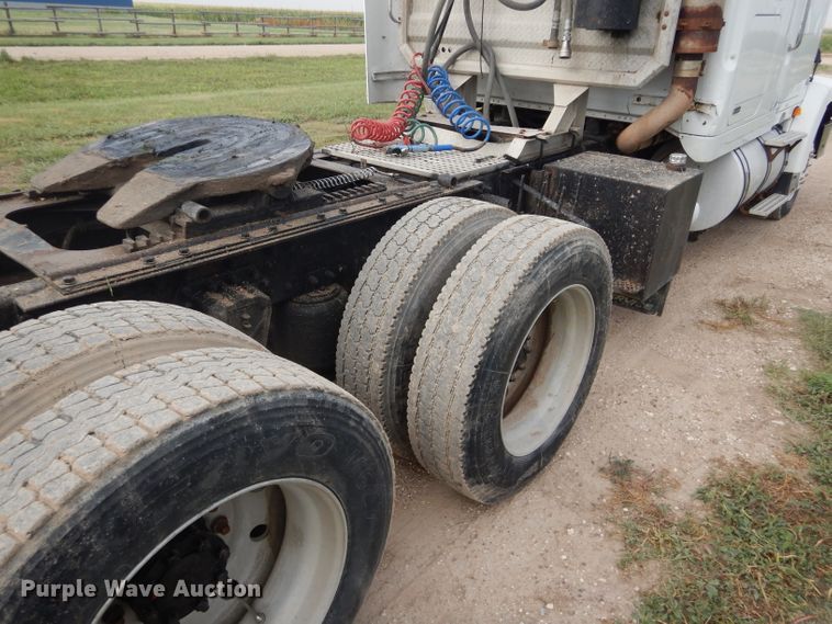 image for item DC5014 1997 Volvo WIA semi truck