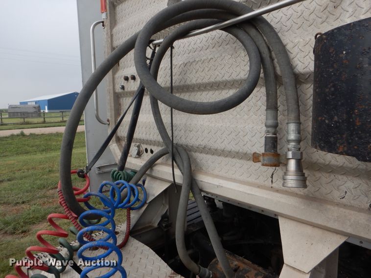 image for item DC5014 1997 Volvo WIA semi truck