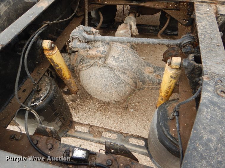 image for item DC5014 1997 Volvo WIA semi truck