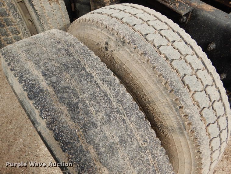 image for item DC5014 1997 Volvo WIA semi truck