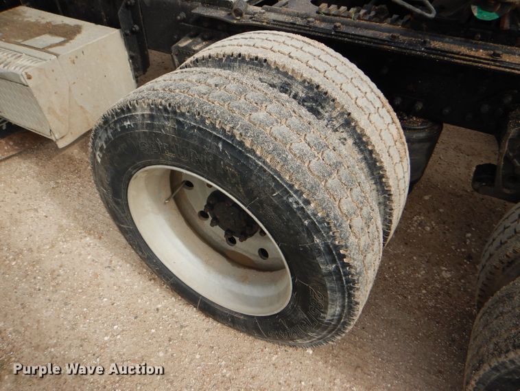 image for item DC5014 1997 Volvo WIA semi truck