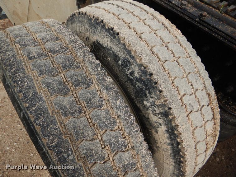 image for item DC5014 1997 Volvo WIA semi truck