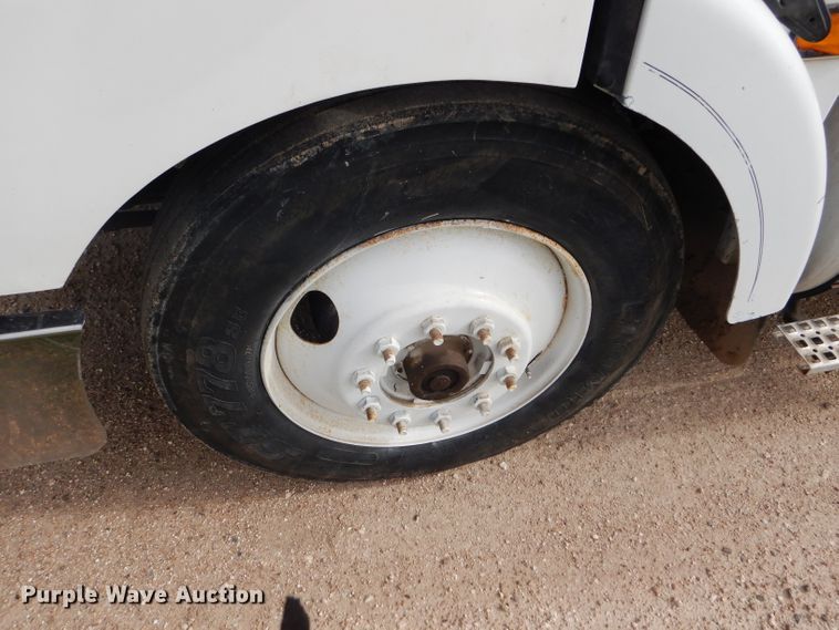 image for item DC5014 1997 Volvo WIA semi truck