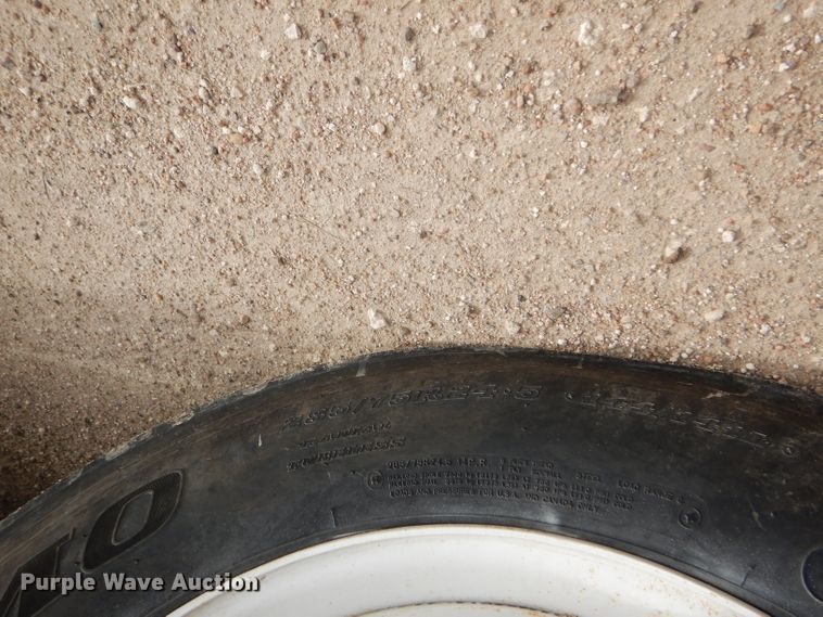 image for item DC5014 1997 Volvo WIA semi truck