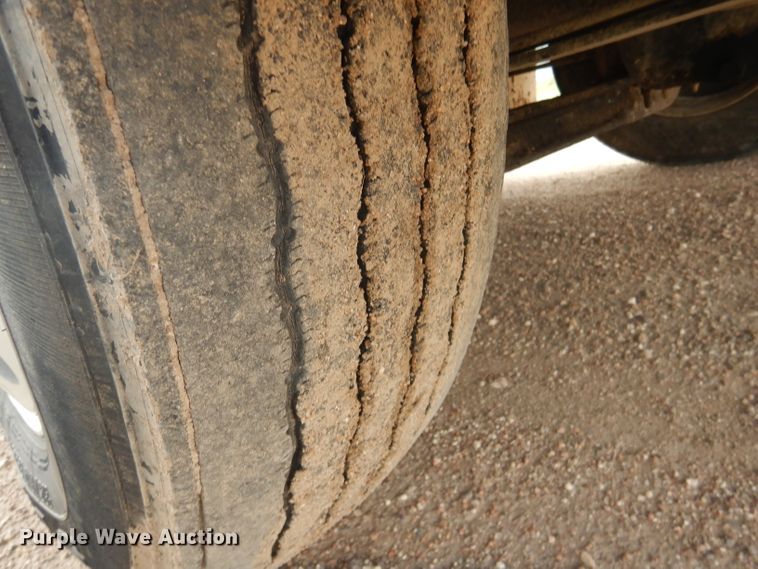 image for item DC5014 1997 Volvo WIA semi truck