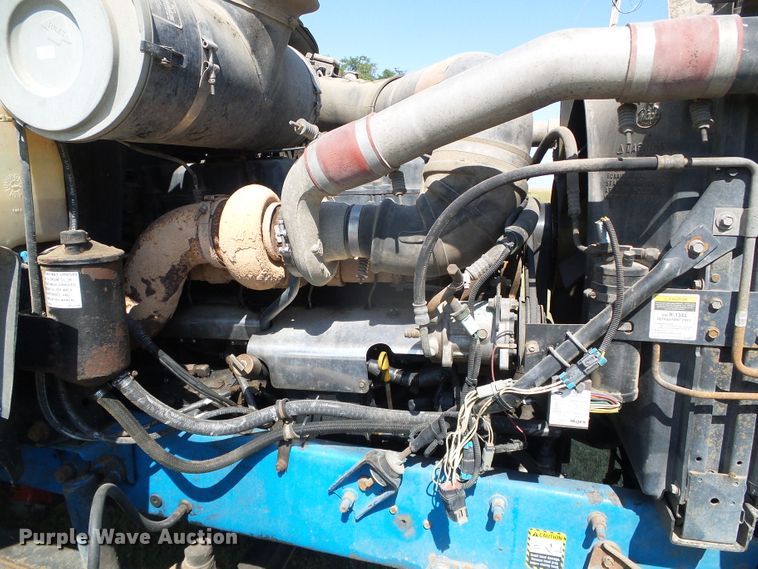 image for item DC5062 1999 Mack vacuum truck