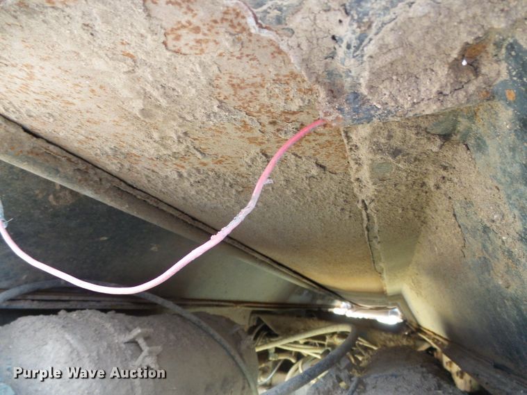 image for item DC5062 1999 Mack vacuum truck