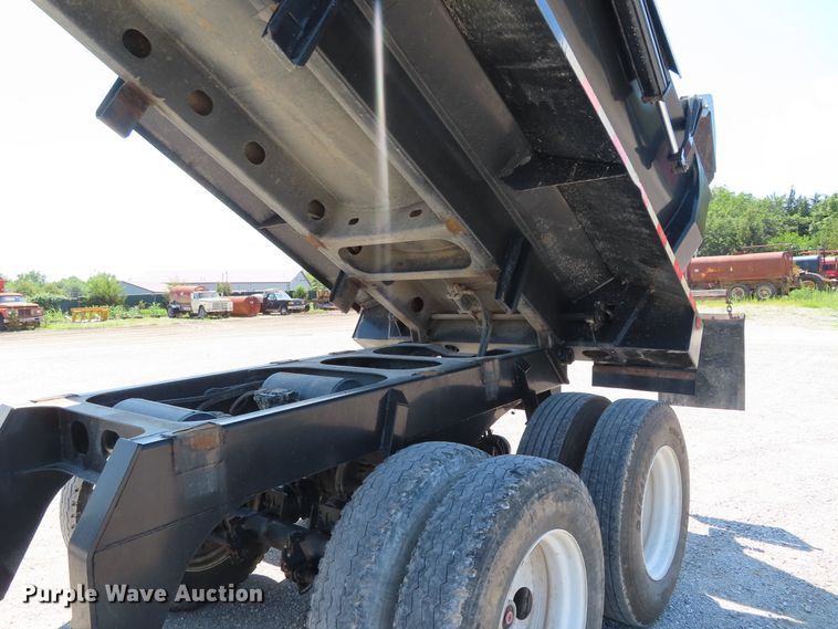 image for item DD6369 2017 Ranco 20-26-QF end dump trailer