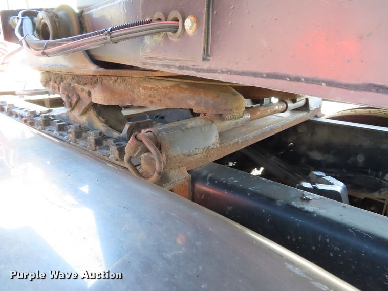 image for item DD6370 2001 Kenworth T800 semi truck