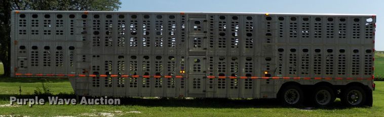 image for item DE7755 1997 Wilson PSDCL-302CL livestock trailer
