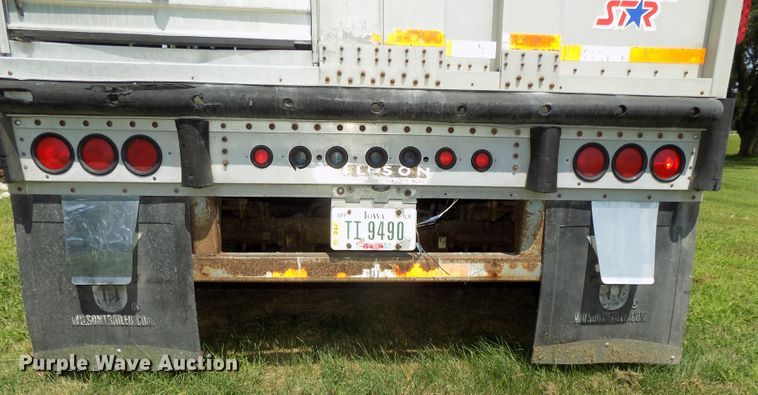 image for item DE7755 1997 Wilson PSDCL-302CL livestock trailer