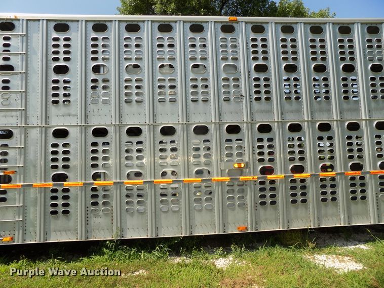 image for item DE7755 1997 Wilson PSDCL-302CL livestock trailer