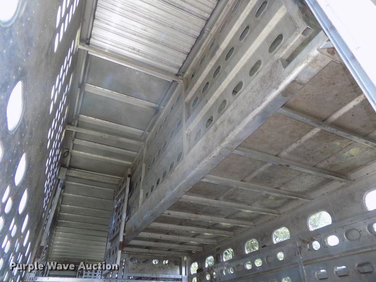 image for item DE7755 1997 Wilson PSDCL-302CL livestock trailer