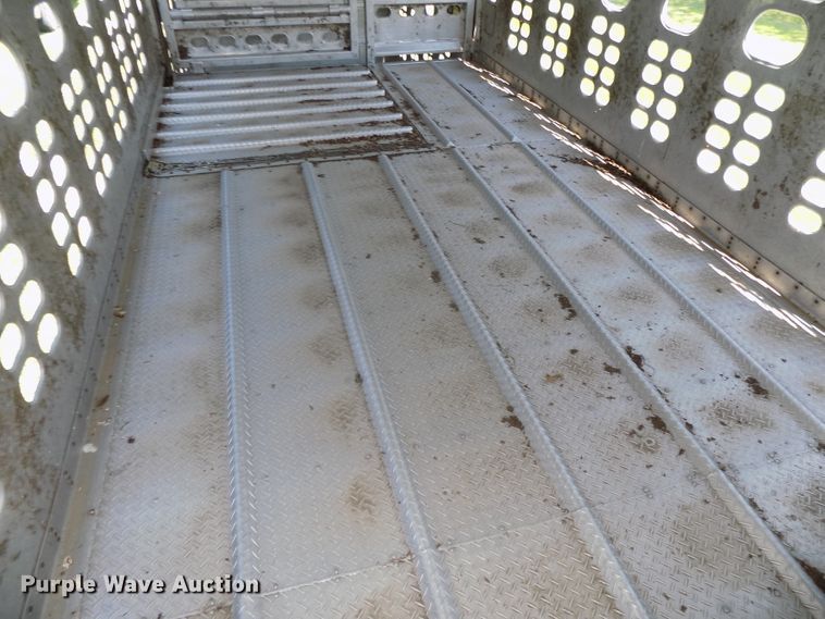 image for item DE7755 1997 Wilson PSDCL-302CL livestock trailer