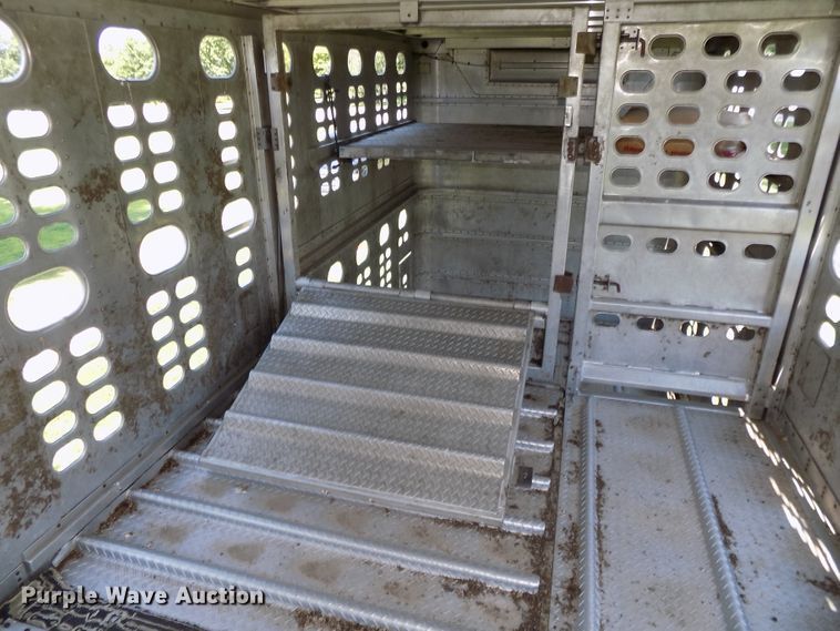 image for item DE7755 1997 Wilson PSDCL-302CL livestock trailer