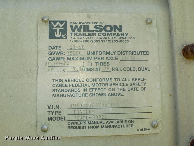 image for item DE7755 1997 Wilson PSDCL-302CL livestock trailer