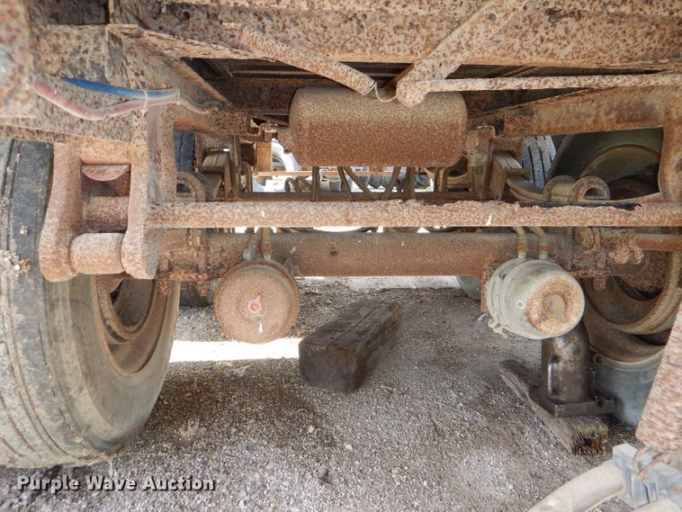 image for item DG4798 1986 Stoughton ASVW-485T-S-C-WEDGE dry van trailer