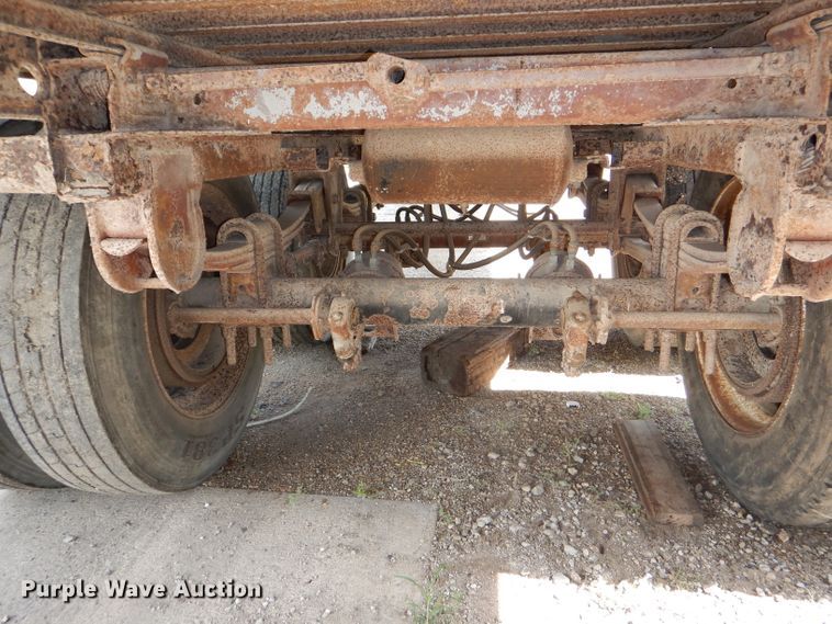 image for item DG4798 1986 Stoughton ASVW-485T-S-C-WEDGE dry van trailer