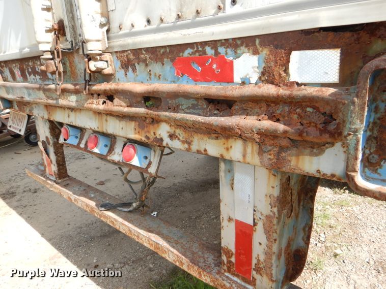 image for item DG4798 1986 Stoughton ASVW-485T-S-C-WEDGE dry van trailer